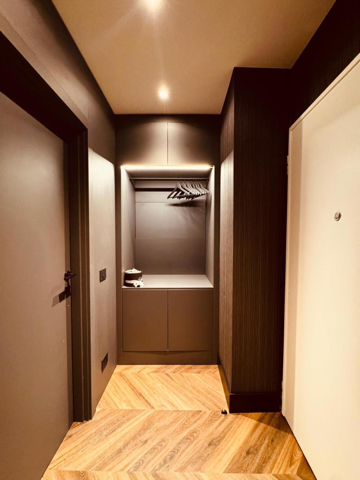 Lumera - Solferino Milan